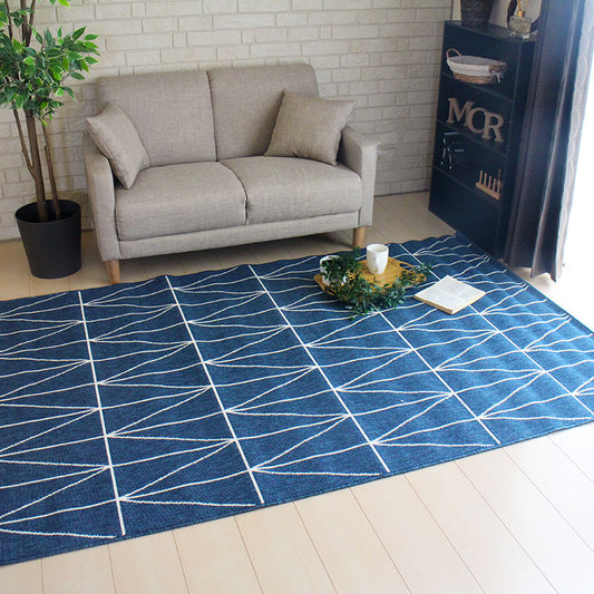 柔らかな感触のウィルトン織！北欧テイストを取り入れた、幾何柄シンプルベルギー製ラグ  Neal - ニール ネイビー