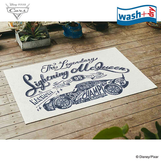 室内・屋外どちらでも使える機能性と丈夫さが魅力の洗える玄関マット 75×120cm  wash+dry(ウォッシュ アンド ドライ)  Cars/カーズ マックイーン モノクロ
