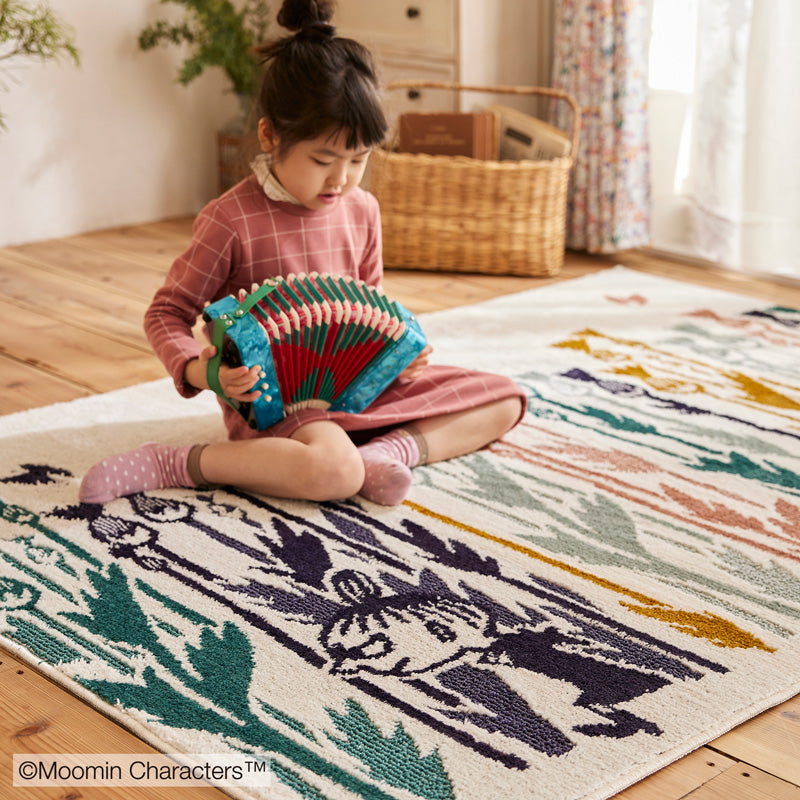 お花畑からひょこっと顔を覗かせるちびのミイ  LITTLE MY WILD FLOWER RUG - リトルミイワイルドフラワーミックス 約130×185cm