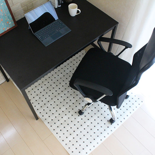 はっ水・抗菌・防炎・滑り止めシール付！リモートワーク・在宅ワークにぴったりなデスクマット Wild - ワイルド