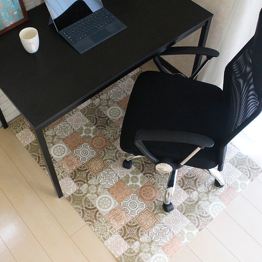 はっ水・抗菌・防炎・滑り止めシール付！リモートワーク・在宅ワークにぴったりなデスクマット NENE - ネネ ブラウン