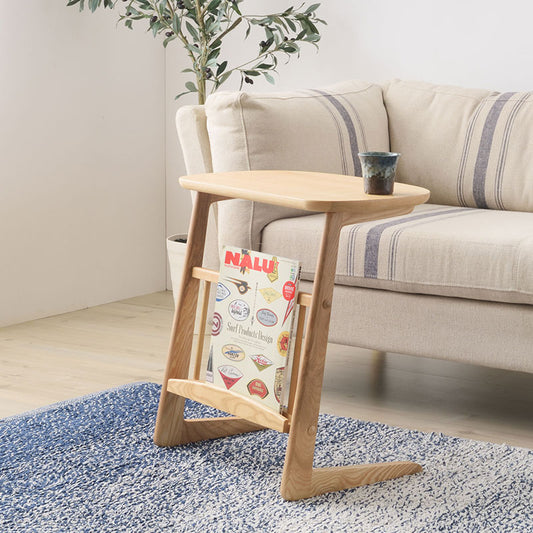 マガジンラック付きの北欧調サイドテーブル ヘンリー サイドテーブル