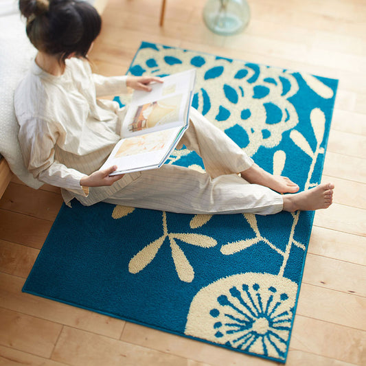 リースの一部である花柄を大胆に落とし込んだ北欧デザイン！日本製北欧デザインラグ  Wreath Flower - リースフラワー