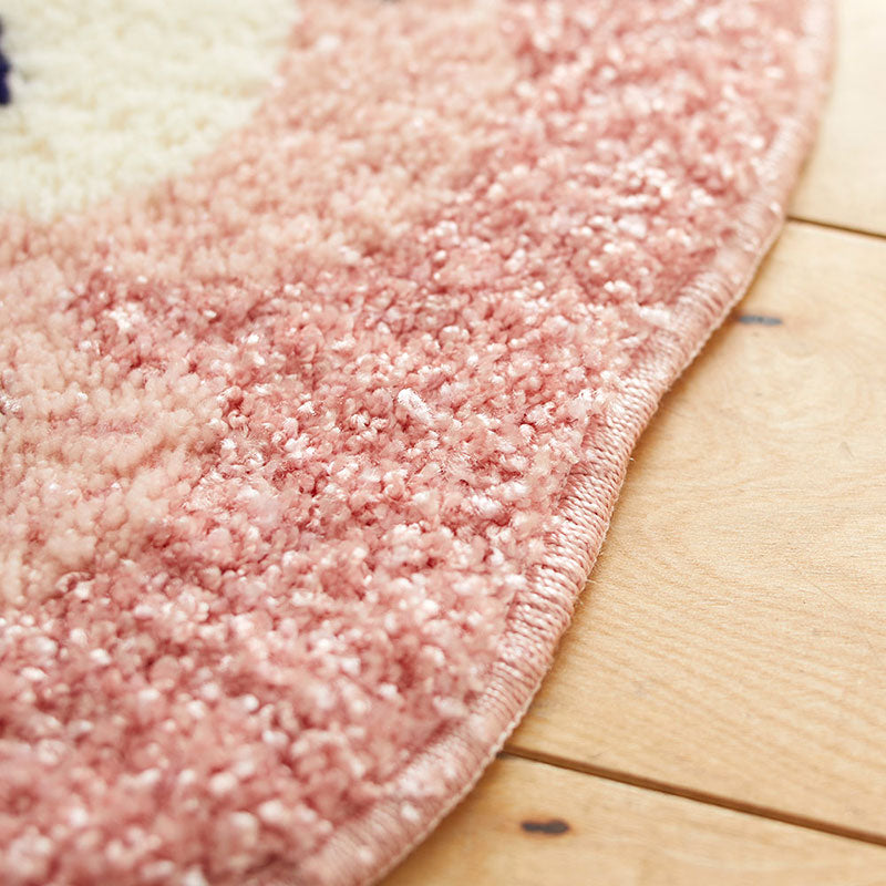 コクリコの花を切り取った北欧デザイン！日本製北欧デザイン変形マット50×50cm Ririko -リコ