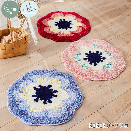 コクリコの花を切り取った北欧デザイン！日本製北欧デザイン変形マット50×50cm Ririko -リコ
