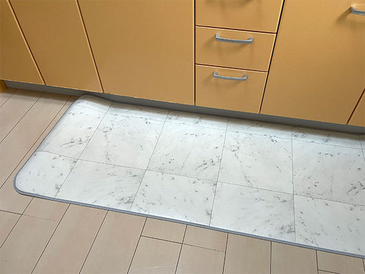 汚れても拭き取るだけでキレイ！はっ水・抗菌・防炎機能付きキッチンマット幅40cmタイプ＜Karara - カララ＞