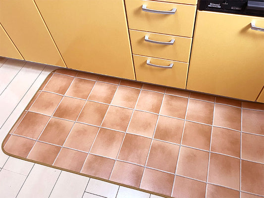 汚れても拭き取るだけでキレイ！はっ水・抗菌・防炎機能付きキッチンマット幅60cmタイプ＜Pottery - ポタリー＞